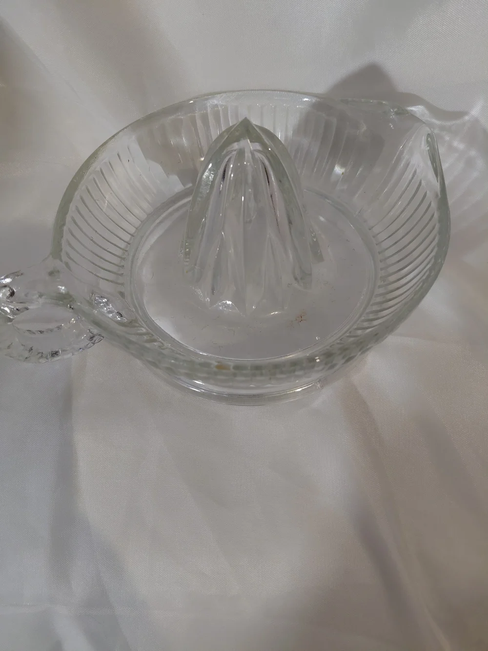 Anchor Hocking Clear Glass Citrus Juicer with Handle